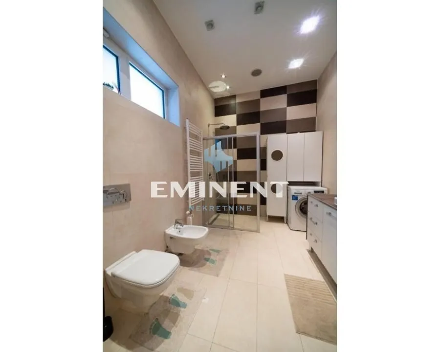 Sale, house, 304m², Zemun Centar, Zemun Sve Podlokacije