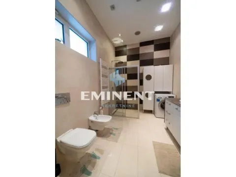 Prodaja, kuća, 304m², Zemun Centar, Zemun Sve Podlokacije - image 8