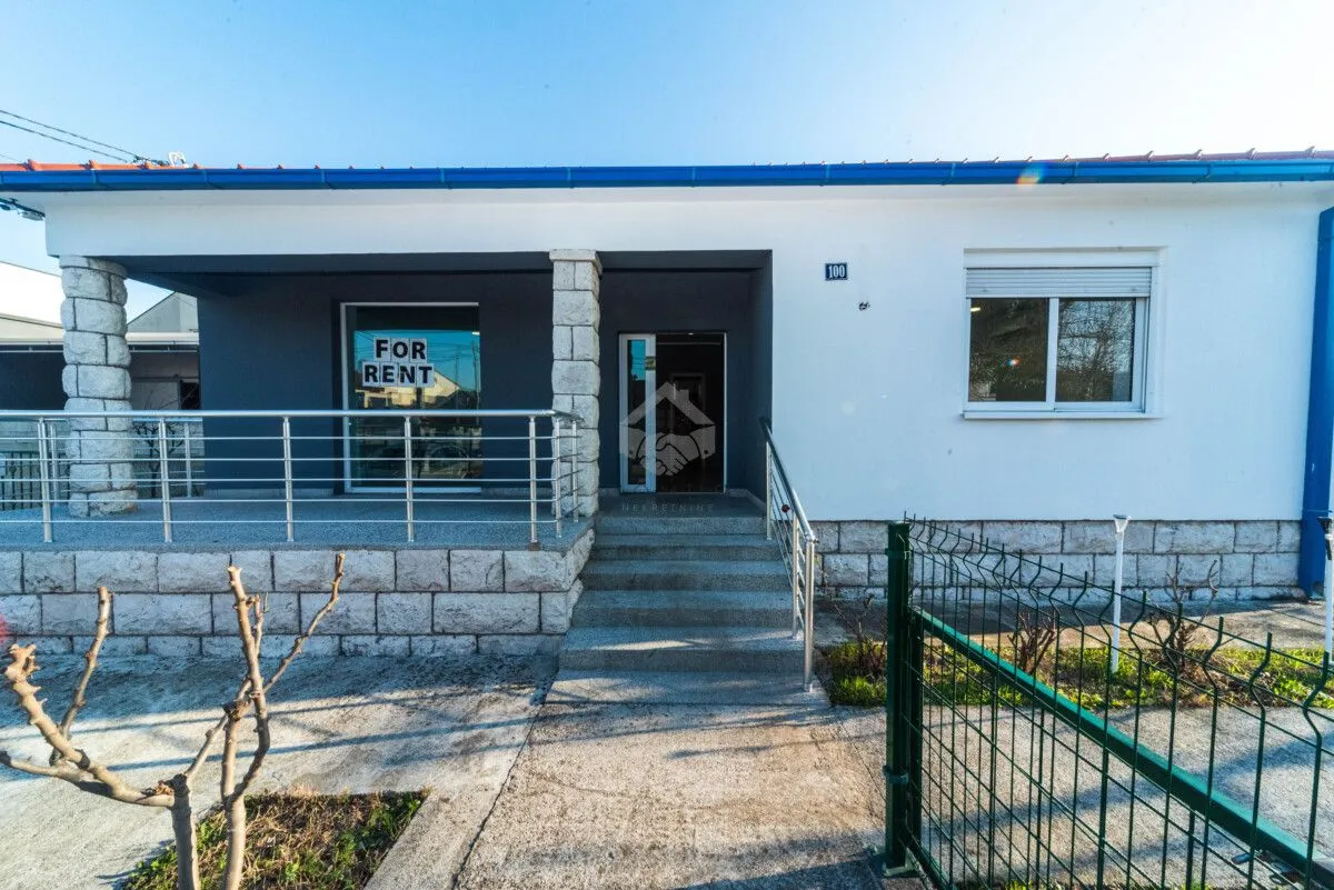 Rent, office space, 65m², Masline, Podgorica