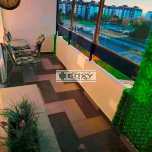 Prodaja, dvosoban stan, 75m², Novi Beograd Blok 61, Novi Beograd Sve Podlokacije