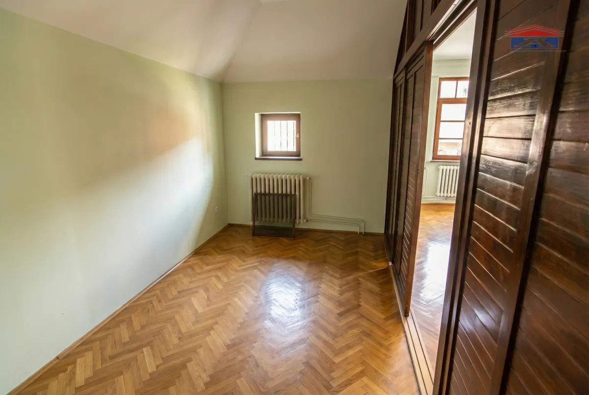 Sale, house, 298m², Jodna Banja, Novi Sad Sve Podlokacije