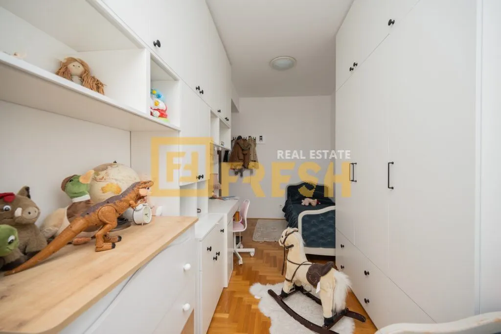 Prodaja, dvosoban stan, 74m², City Kvart, Podgorica