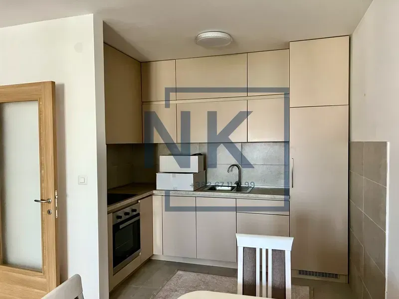 Izdavanje, jednosoban stan, 48m², Stari Aerodrom, Podgorica