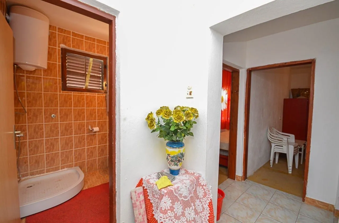Prodaja, kuća, 180m², Sutomore, Bar