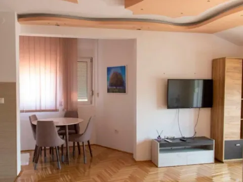 Izdavanje, stan, 46m², Ljubović, Podgorica - image 8