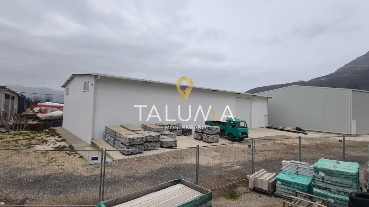 Rent, office space, 855m², Radanovići, Kotor