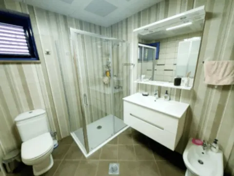 Rent, two bedroom apartment, 81m², Pržno, Budva - image 9