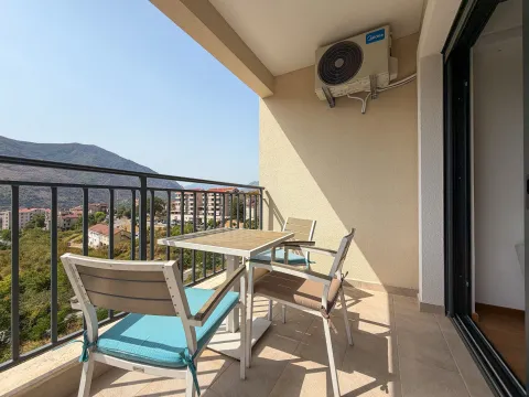 Rent, one bedroom apartment, 47m², Dobrota, Kotor - image 7