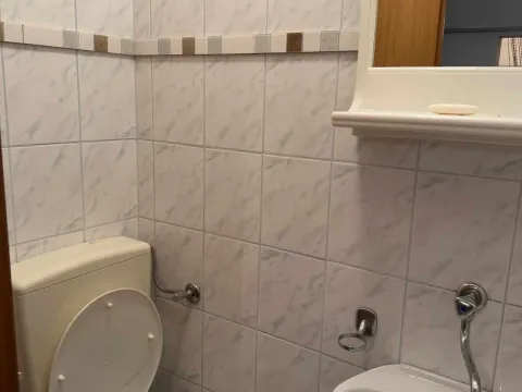 Izdavanje, dvosoban stan, 76m², Stari Aerodrom, Podgorica - image 13