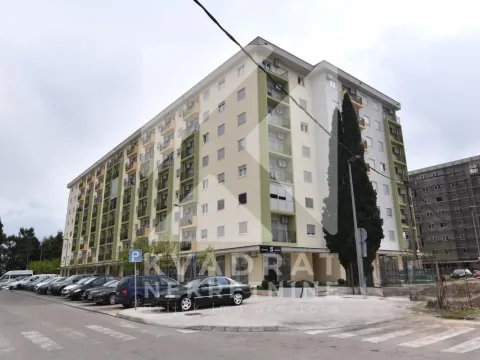 Izdavanje, jednosoban stan, 40m2, Tuški Put, Podgorica Izdavanje, jednosoban stan, 40m2, Tuški Put, Podgorica