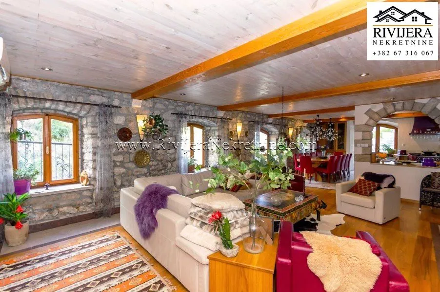 Prodaja, kuća, 226m², Podi, Herceg Novi