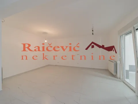 Prodaja, trosoban stan, 95m², Grocka, Beograd - image 2