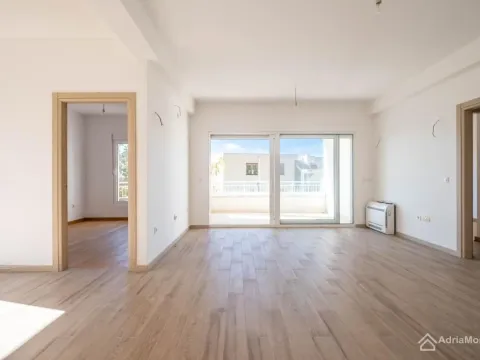 Sale, two bedroom apartment, 66m², Tivat, Crna Gora - image 2