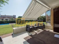 Prodaja, kuća, 250m², Tološi, Podgorica - image 22