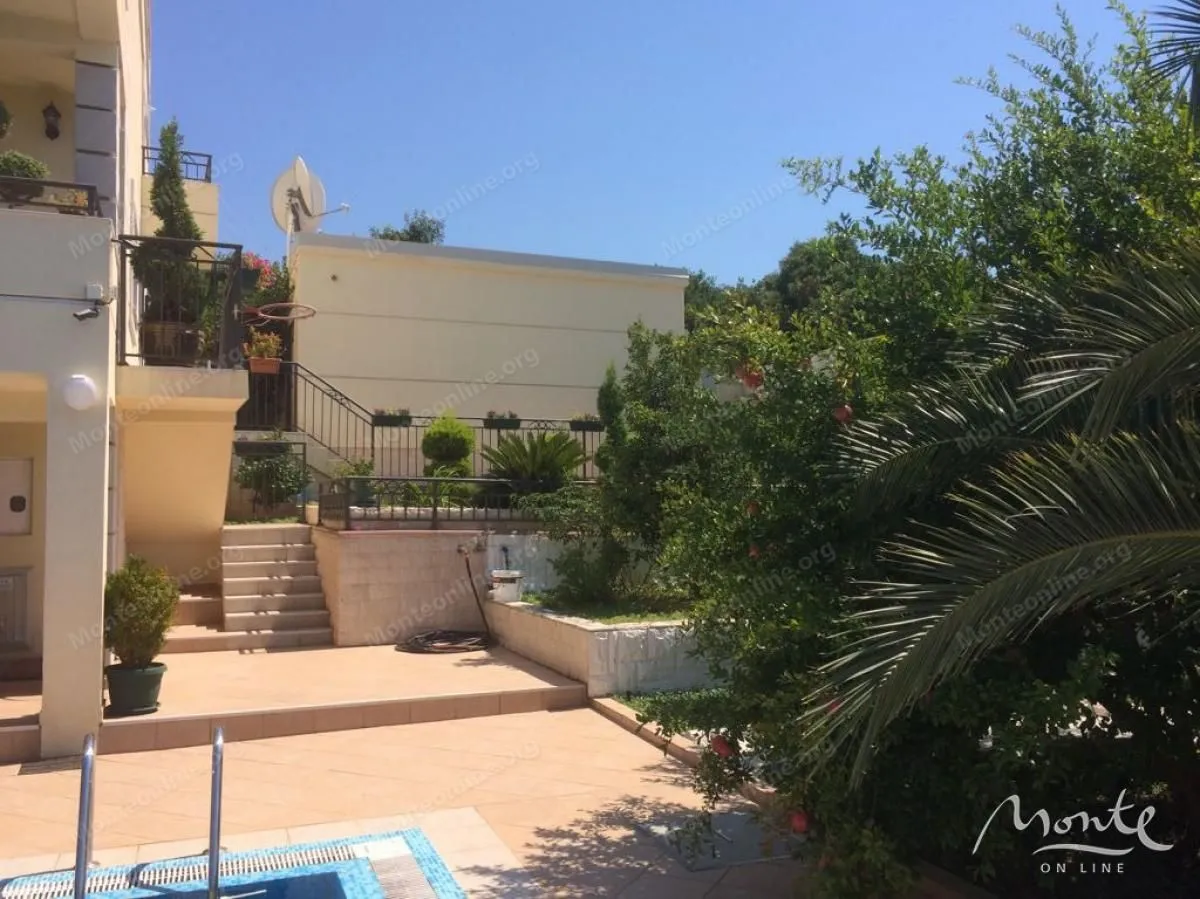 Sale, house, 330m², Utjeha, Bar
