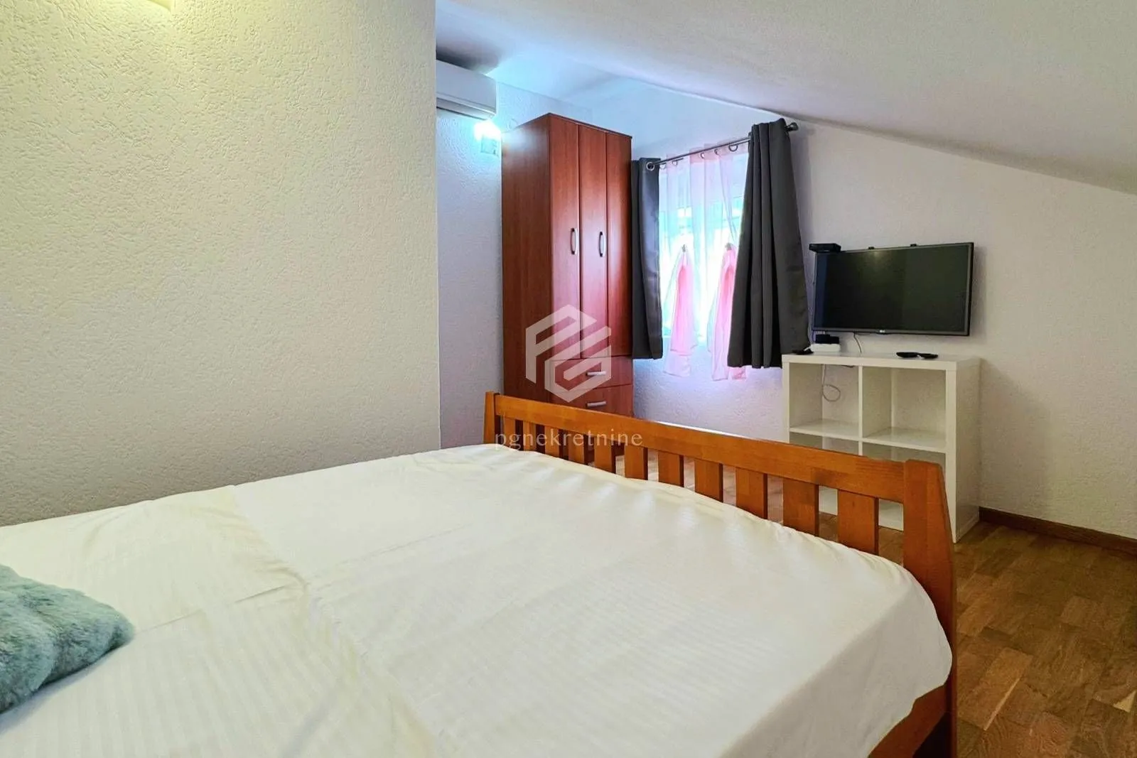 Rent, three bedroom apartment, 160m², Tivat, Crna Gora