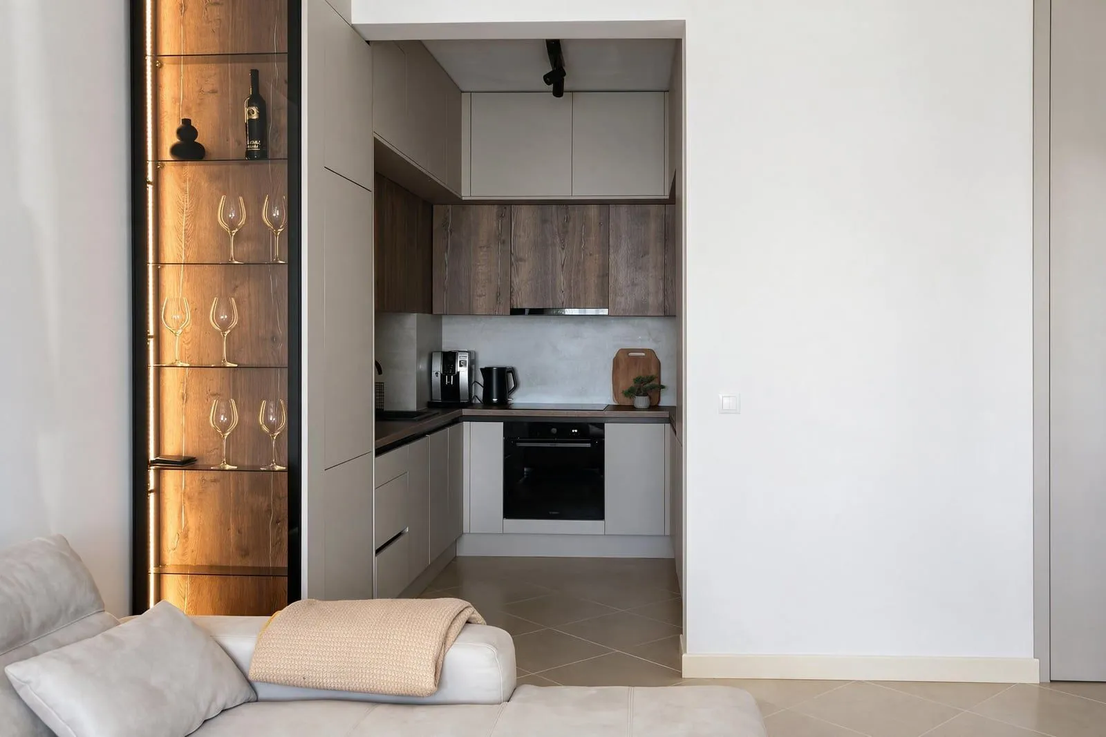Prodaja, dvosoban stan, 52m², Dobrota, Kotor