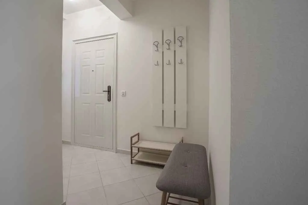 Prodaja, dvosoban stan, 72m², Rafailovići, Budva