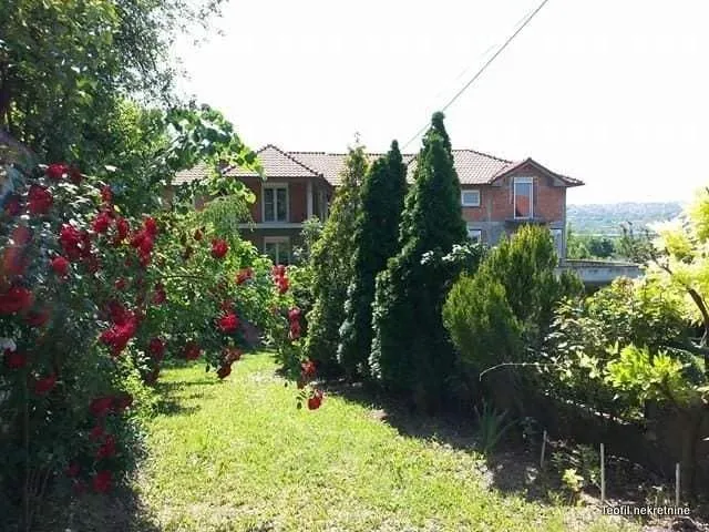 Prodaja, kuća, 550m², Mali Mokri Lug, Zvezdara Sve Podlokacije