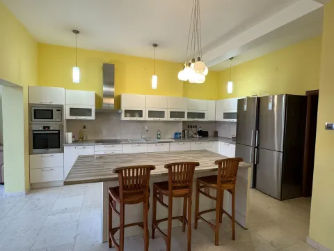Rent, house, 600m², Topla, Herceg Novi - image 7