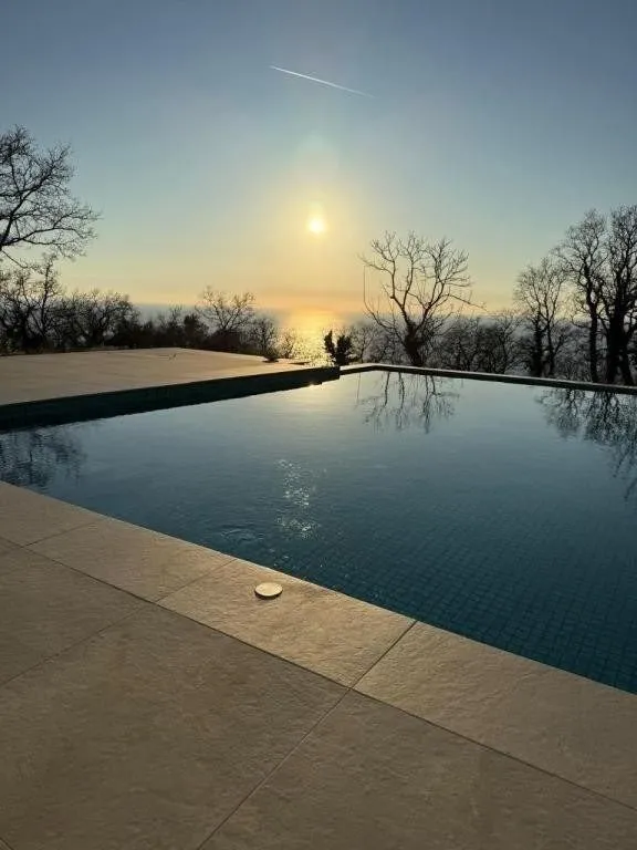 Prodaja, kuća, 230m², Tudorovići, Budva