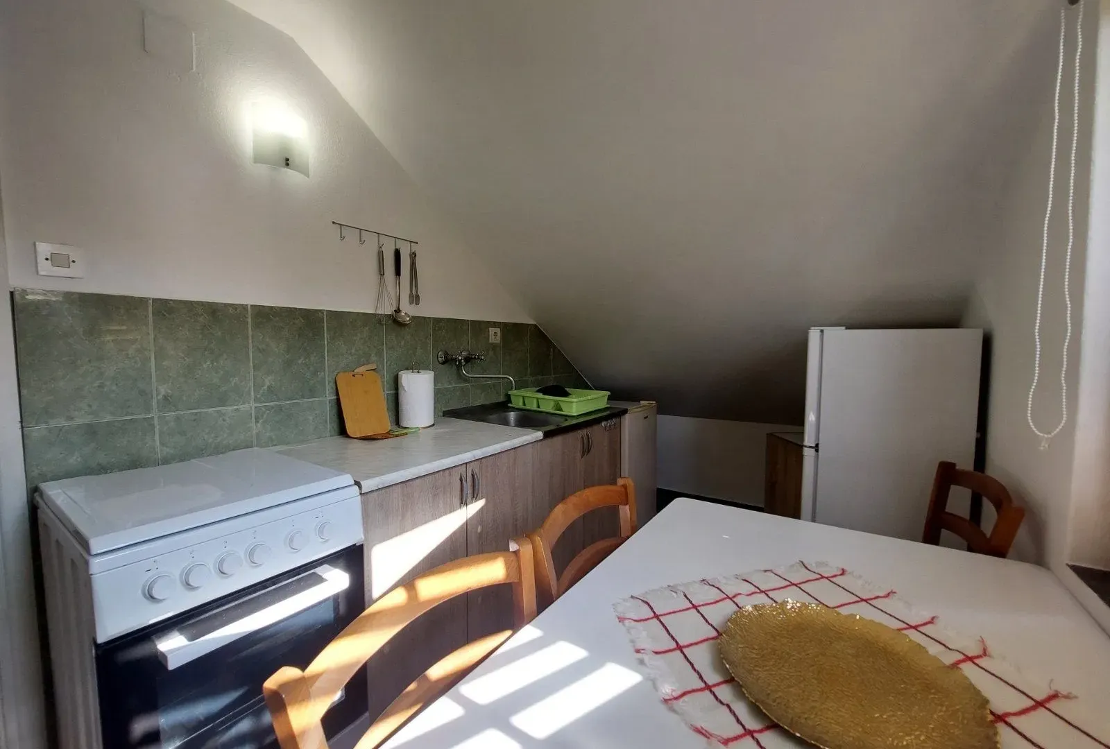 Rent, two bedroom apartment, 70m², Kalimanj, Tivat