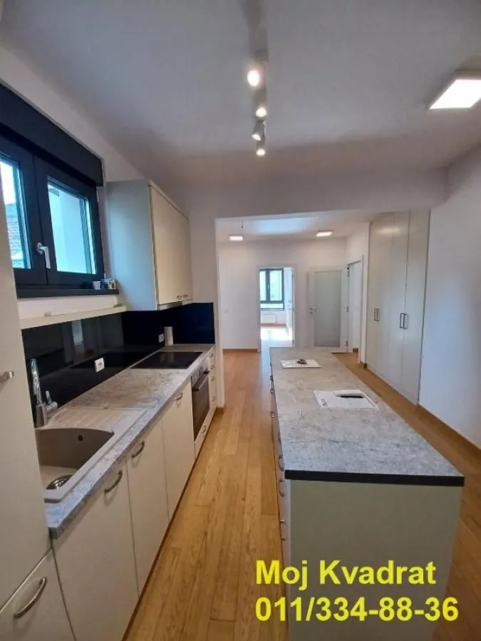 Rent, office space, 84m², Kalenić Pijaca, Vračar Sve Podlokacije