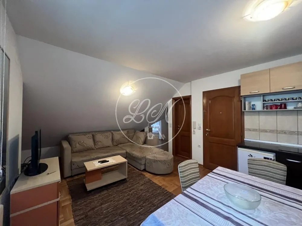 Prodaja, jednosoban stan, 28m², Centar, Zlatibor