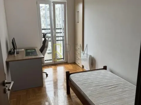 Prodaja, dvosoban stan, 56m², City Kvart, Podgorica - image 8