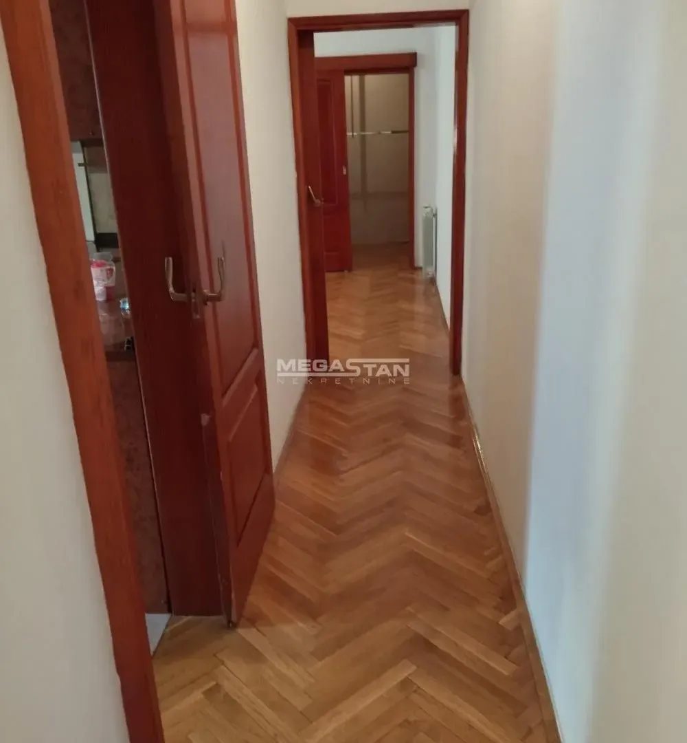 Prodaja, kuća, 542m², Bulbulder, Zvezdara Sve Podlokacije