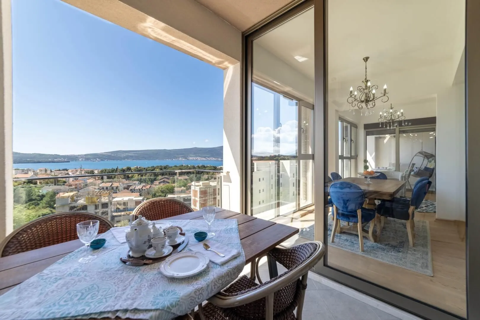 Prodaja, trosoban stan, 120m², Tivat, Crna Gora