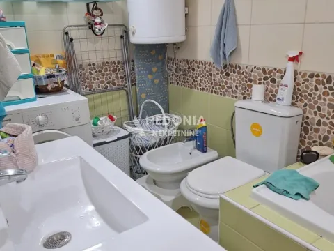 Sale, three bedroom apartment, 105m², Novi Beograd Blok 37, Novi Beograd Sve Podlokacije - image 7