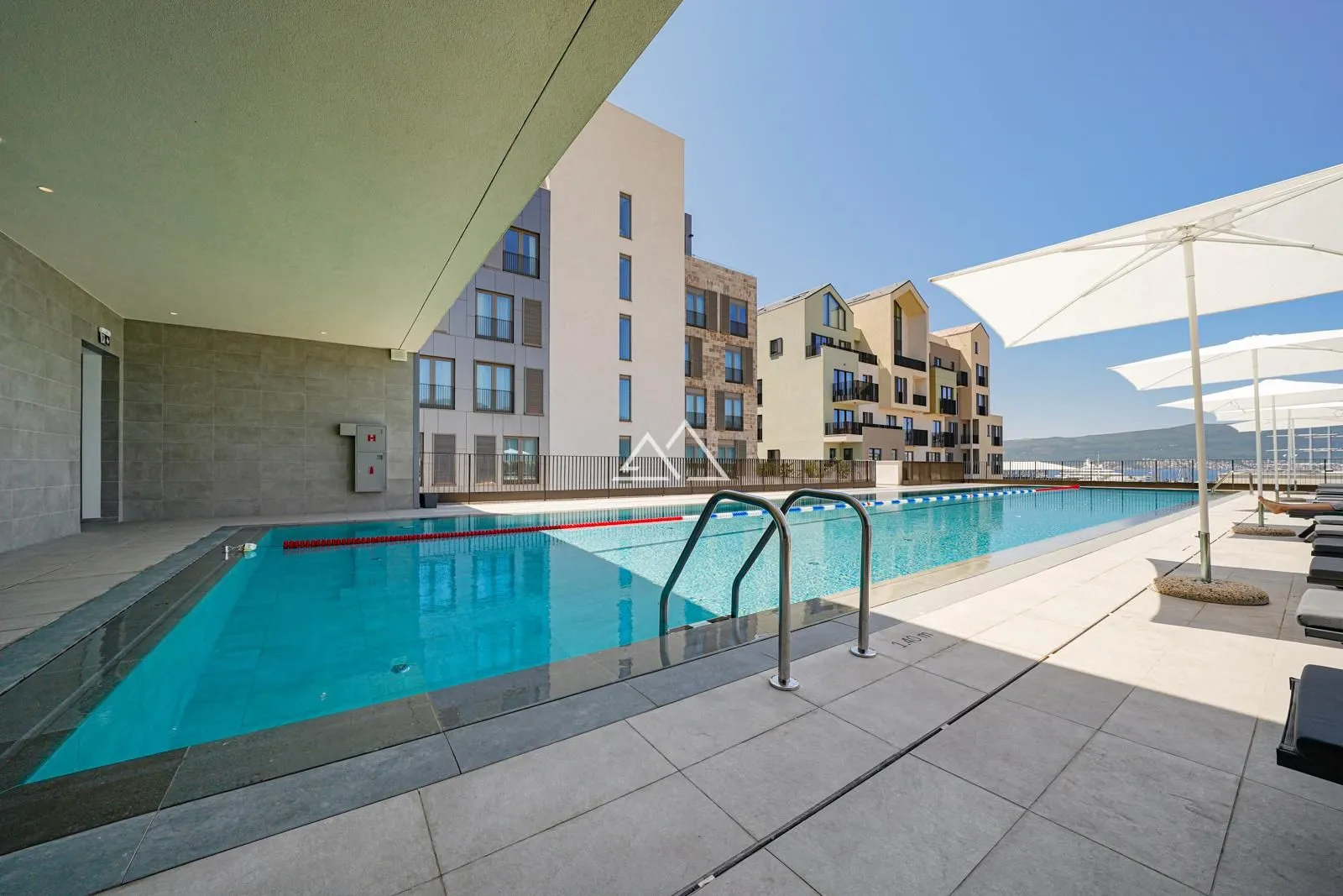 Prodaja, dvosoban stan, 91m², Centar, Tivat