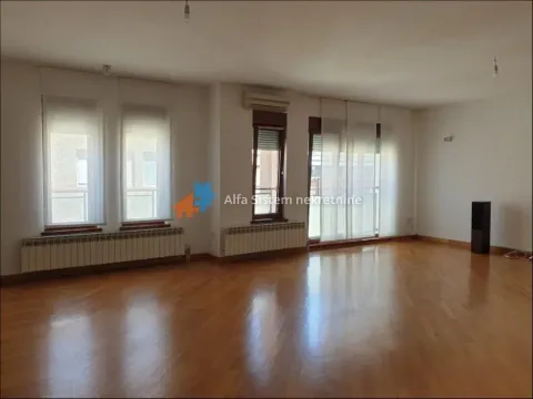 Stan in Vračar Centar