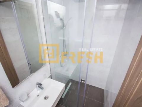 Izdavanje, dvosoban stan, 73m², Master Kvart, Podgorica - image 18