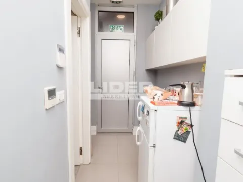 Izdavanje, poslovni prostor, 147m², Kalenić Pijaca, Vračar Sve Podlokacije - image 15