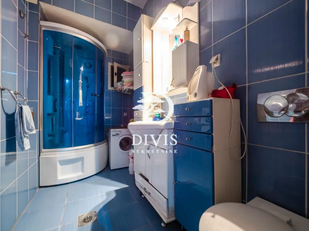 Prodaja, trosoban stan, 80m², Skadarlija, Beograd