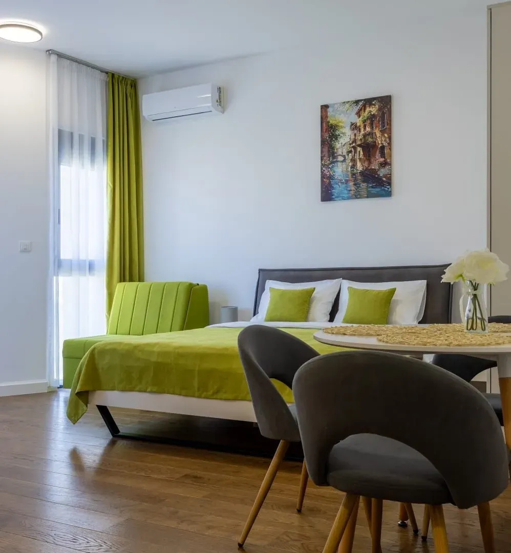 Sale, studio apartment, 31m², Centar, Bar