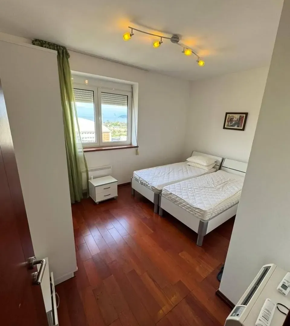 Sale, two bedroom apartment, 100m², Šušanj, Bar