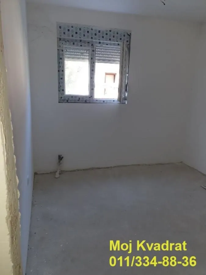 Prodaja, trosoban stan, 76m², Resnik, Beograd