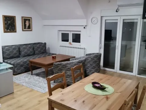 Rent, two bedroom apartment, 65m², Karaburma, Palilula Sve Podlokacije - image 3