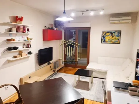 Prodaja, jednosoban stan, 47m², Stari Aerodrom, Podgorica - image 3