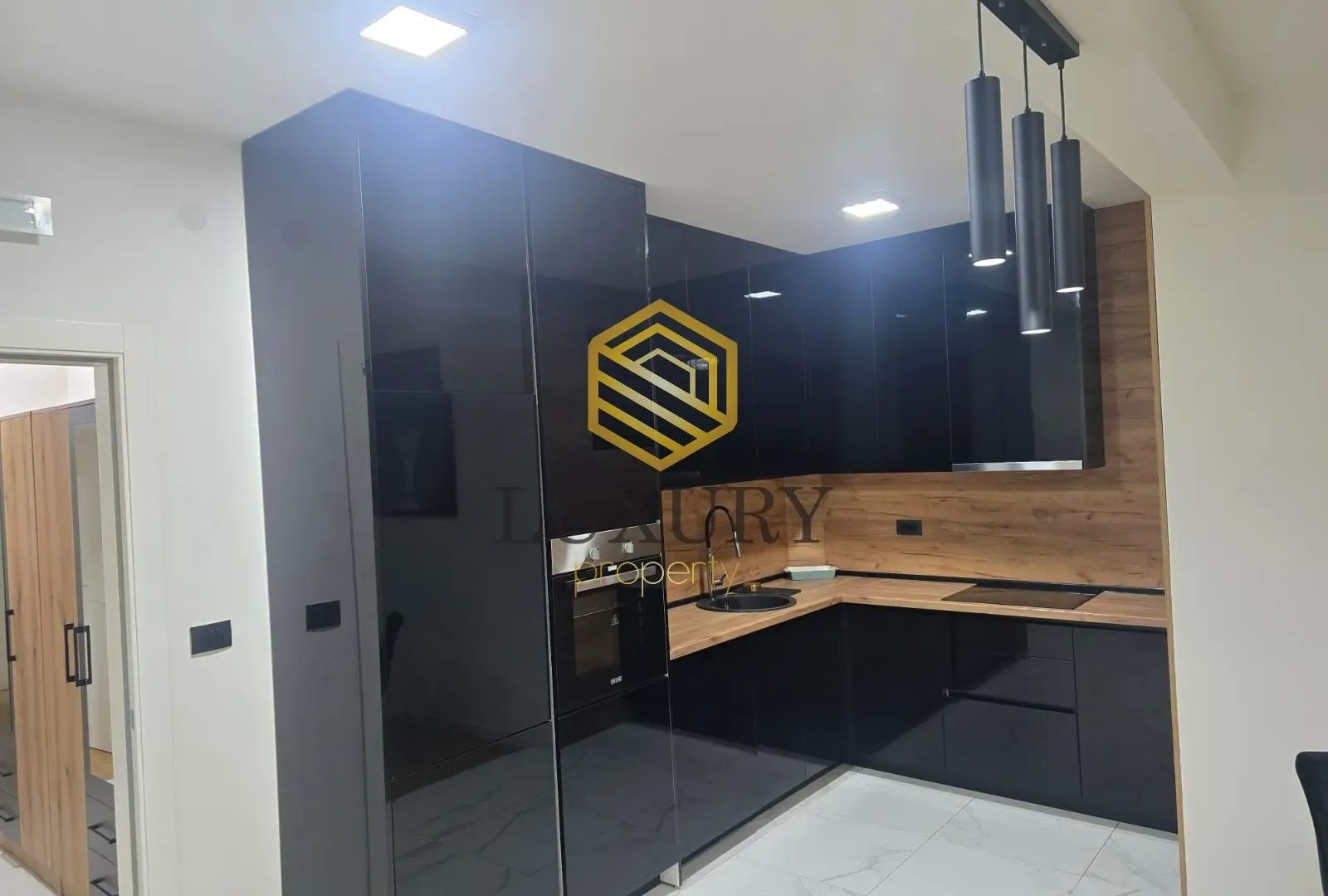 Rent, two bedroom apartment, 100m², Dalmatinska ulica, Podgorica