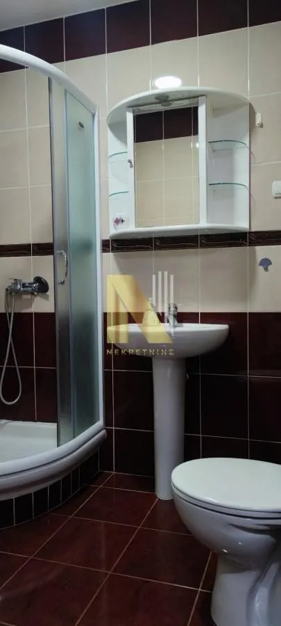 Izdavanje, garsonjera, 31m², Bulevar Oslobodjenja, Novi Sad Sve Podlokacije