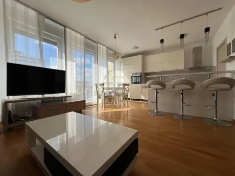 Rent, three bedroom apartment, 80m², Centar, Novi Sad