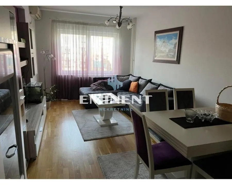 Rent, two bedroom apartment, 52m², Južni Bulevar, Vračar Sve Podlokacije