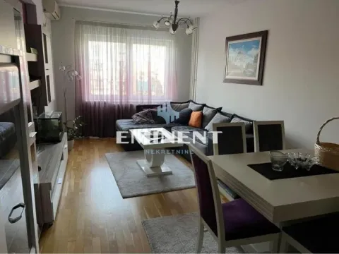 Stan in Južni Bulevar