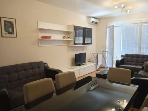 Rent, one bedroom apartment, 50m², Rozino, Budva - image 5