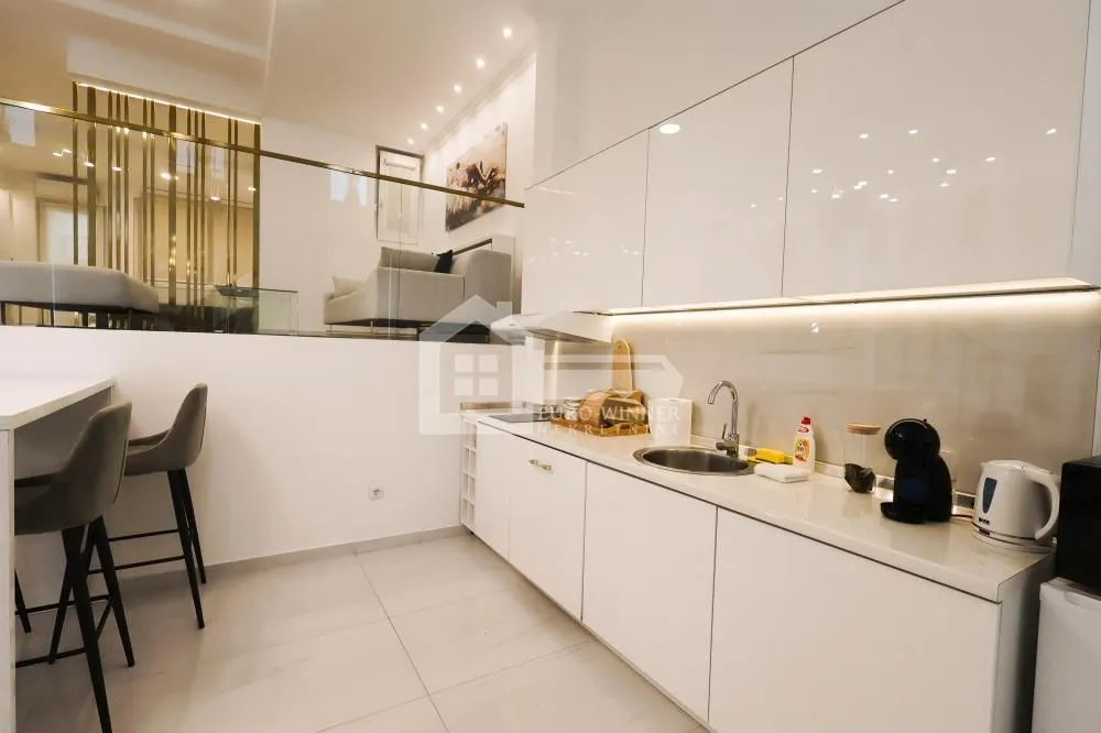 Sale, two bedroom apartment, 109m², Vračar Hram, Vračar Sve Podlokacije