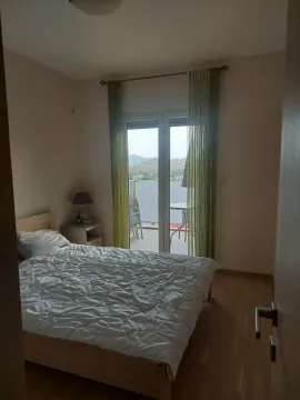 Izdavanje, jednosoban stan, 47m², City Kvart, Podgorica - image 4